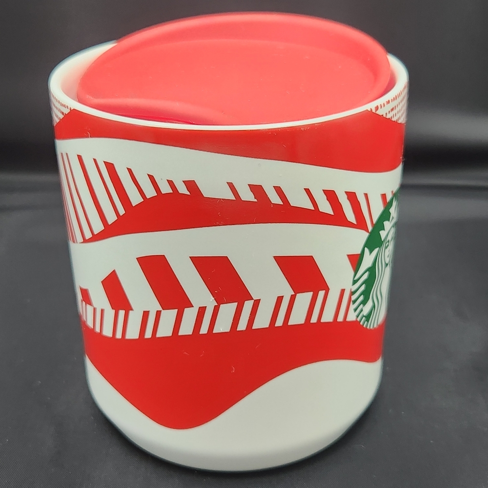 2021 Starbucks Holiday Ceramic Mug with Lid - Picture 4 of 8